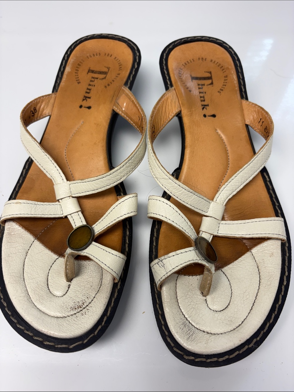 Think! Cream Leather Strappy Toe-Loop Sandals with Brown Footbed